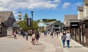 Woodbury Common vs Northeast Outlet Malls: Complete Comparison