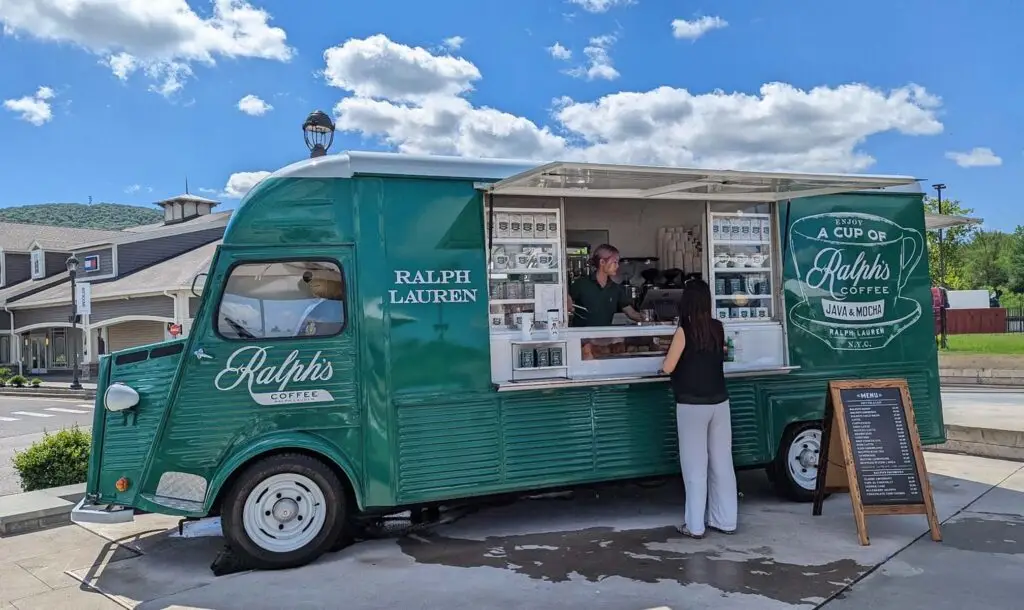 ralphs coffee woodbury common